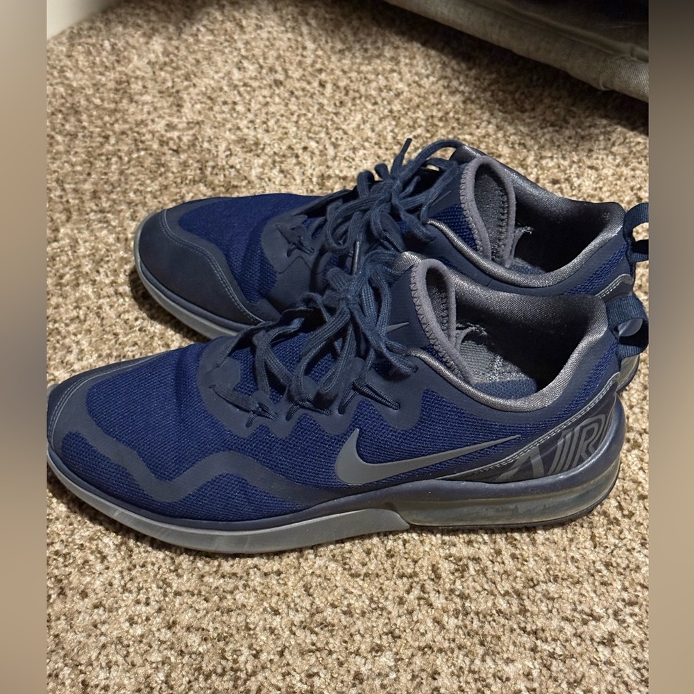 Nike Men's Navy and Gray Athletic Shoes